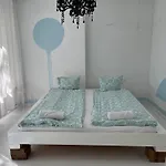 Lalala Apartment *