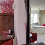 Lalala Apartment