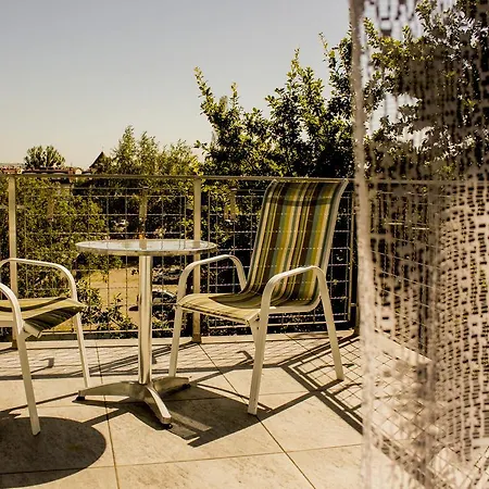 Lalala Arthotel & Wine Bar Σόποτ