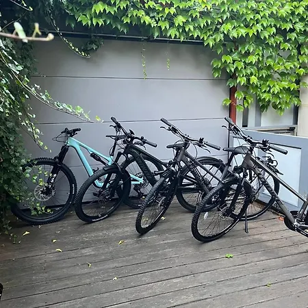 Lalala Arthotel & Wine Bar * Σόποτ