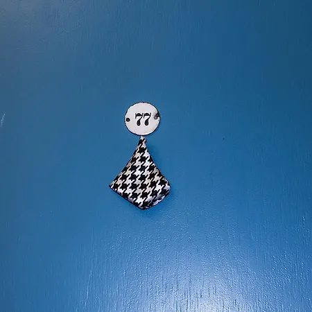 Lalala Arthotel & Wine Bar