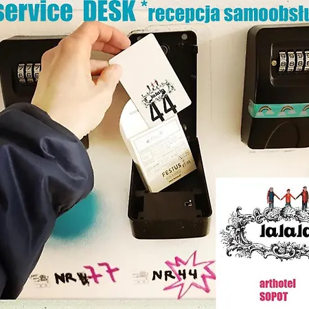 Διαμέρισμα Lalala Arthotel & Wine Bar *